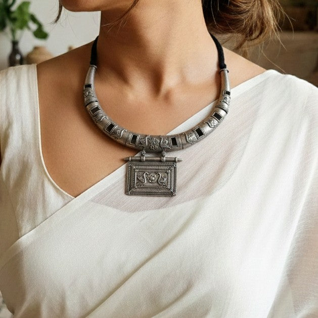 Designer Silver Replica Hasli Necklace Set