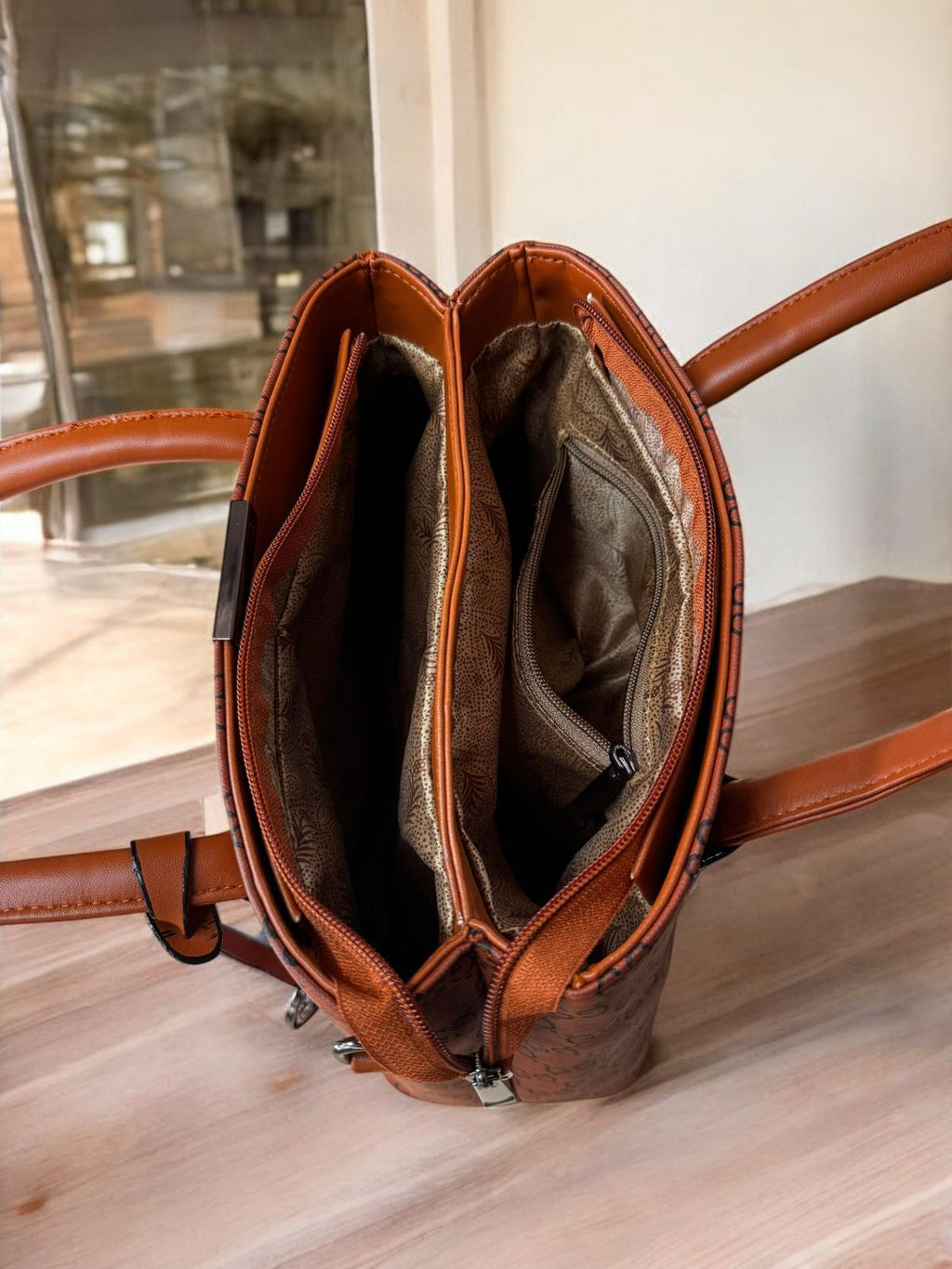 Brand Inspired Classy Ladies Hand Bag
