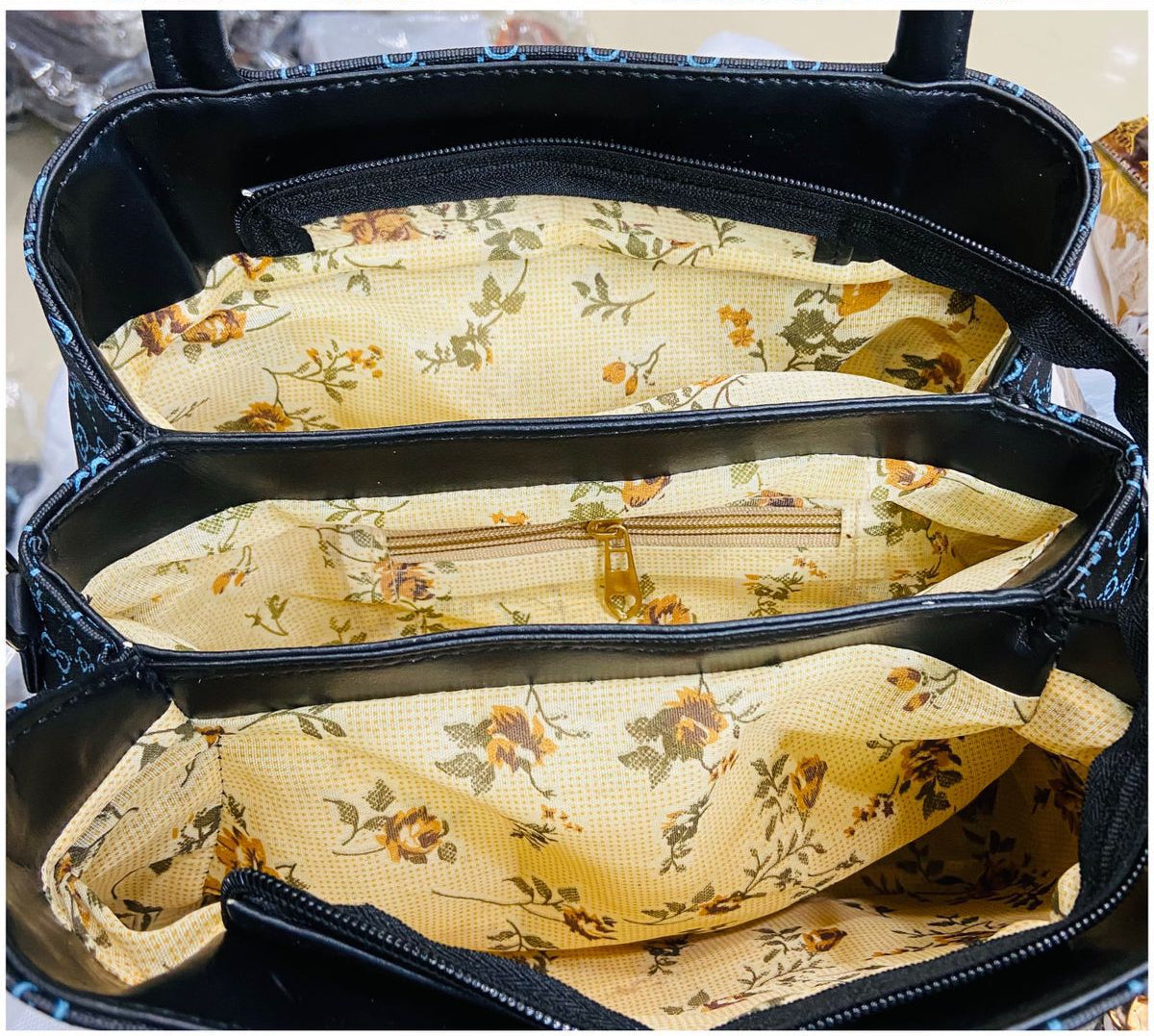 Abstract Printed Ladies Hand Bag