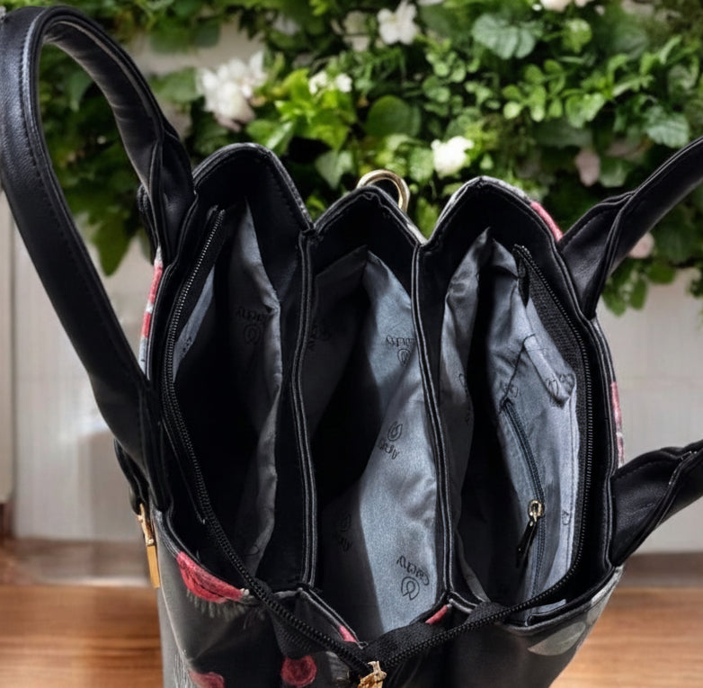 Abstract Printed Ladies Hand Bag