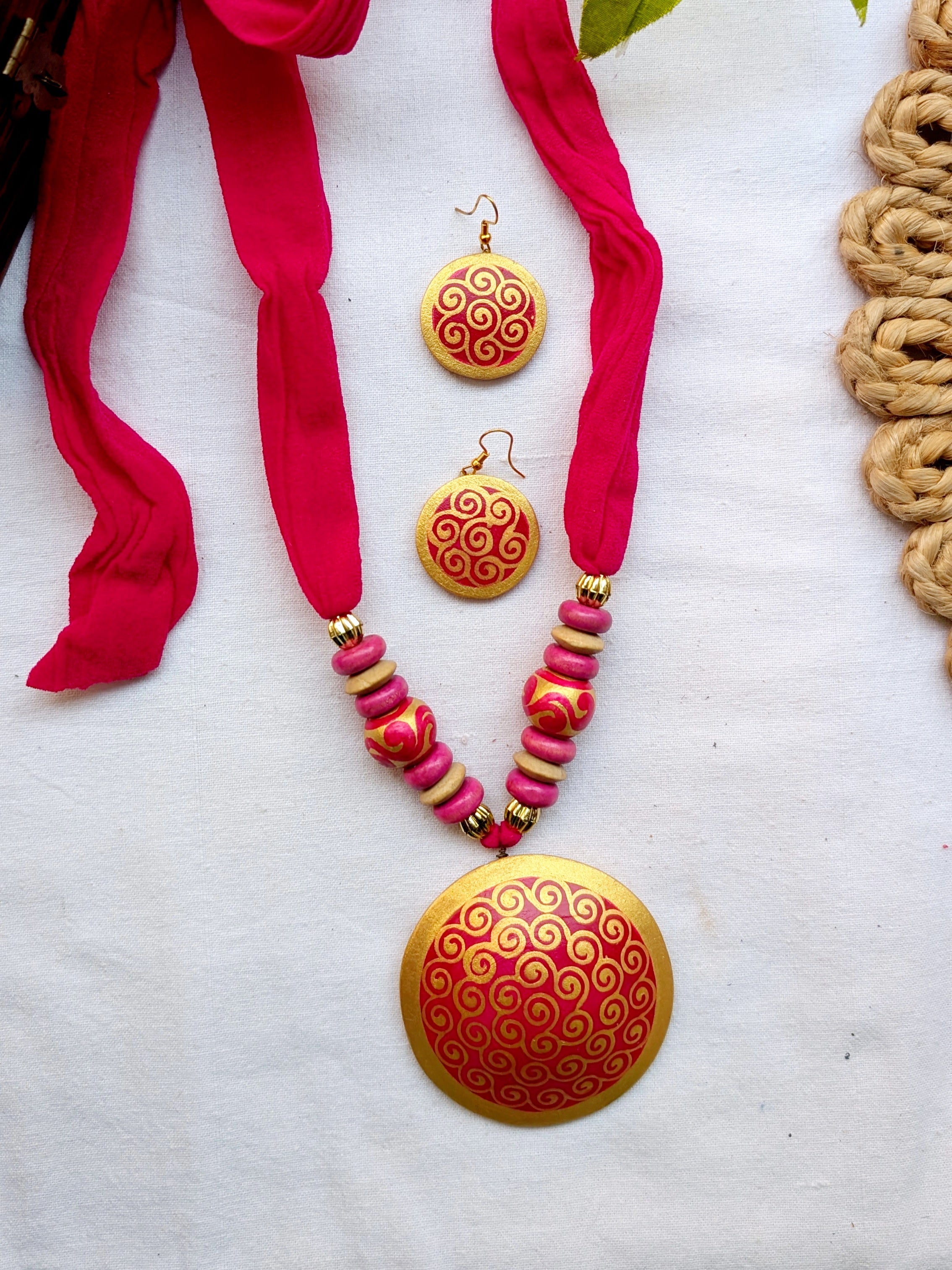 Hand Made Terracotta Or Clay Round Necklace Set