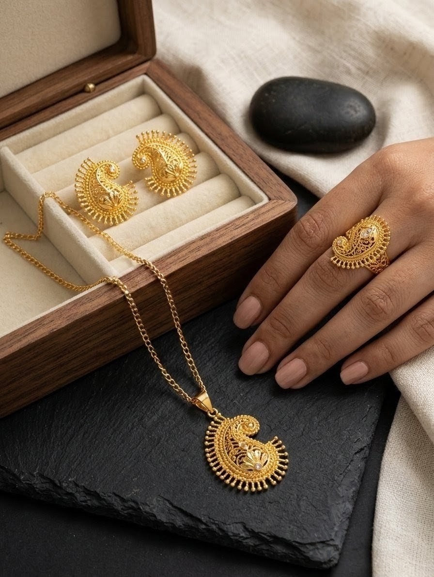 Bengali Style Gold Plated Pendant Set for Women