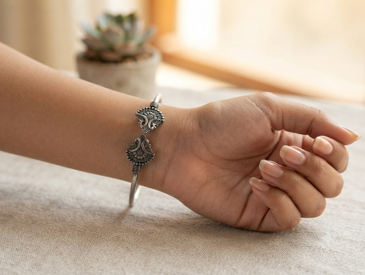 Oxidised Openable Sleek Bangle for Women