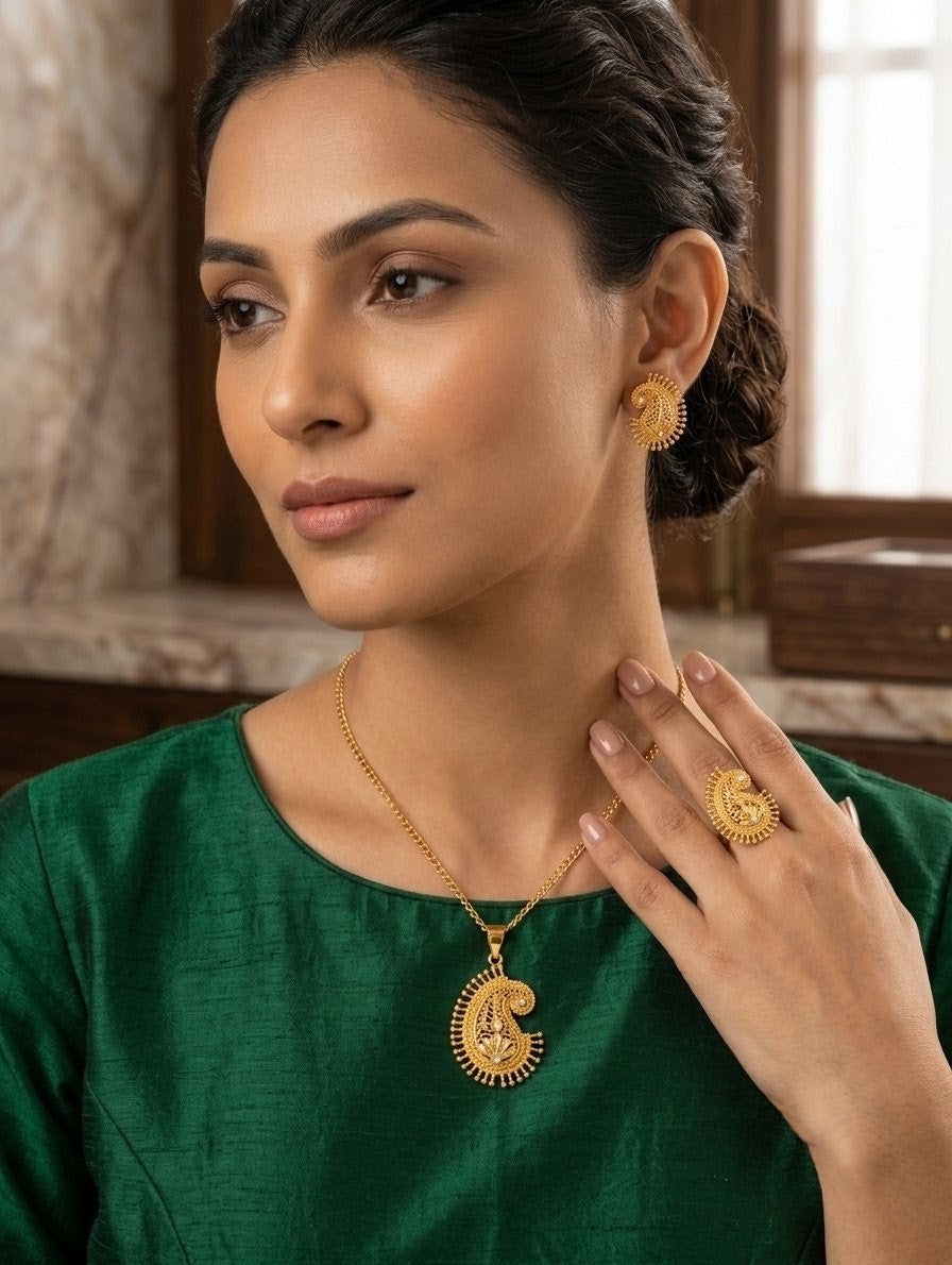 Bengali Style Gold Plated Pendant Set for Women