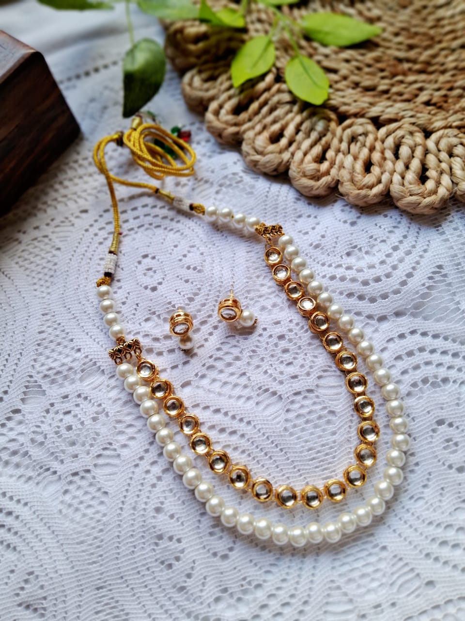 Kundan and Pearl Short Necklace Set