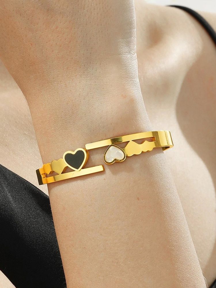 Anti Tarnish Openable Heart Design Sleek Bangle